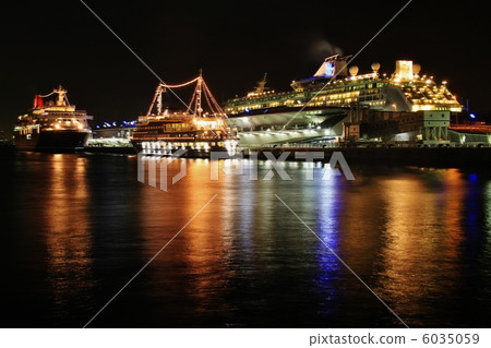 Night view of the large pier Night view of the large pier 6035059