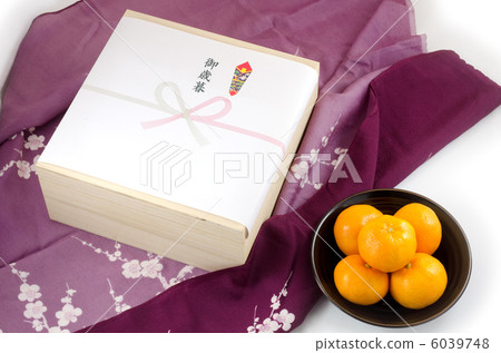 Oga and gift of paulownia box and mandarin oranges 6039748