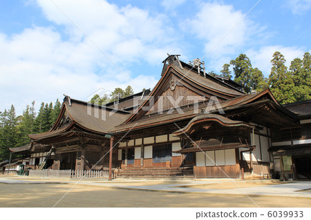 The main hall of the head temple Kimugami-ji Temple in Wakayama Koyasan 6039933