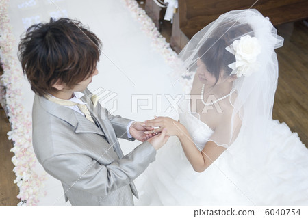 Ring exchange image 6040754