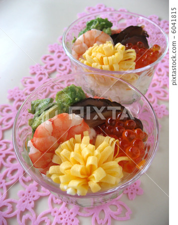 chirashi sushi  6041815