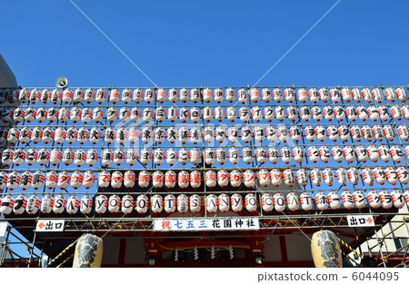 Cocktail bar 6044095