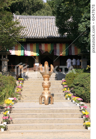 四國佛第51號佛教寺院“石田寺”大雄寶殿和漢次郎 四國佛第51號佛教寺院“石田寺”大雄寶殿和漢次郎 6047678