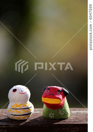 Mi and Lion dance vertical outdoor 6047899