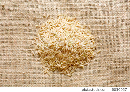 Brown rice Brown rice 6050937