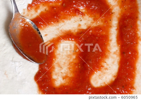 Making pizza Making pizza 6050965