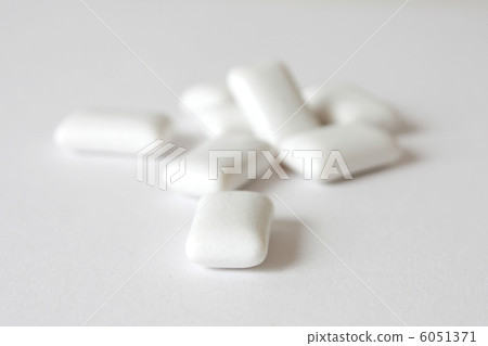 Gum 6051371