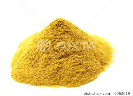 Health food · Spring turmeric powder · diagonal bird's eye view up sideways position 6062019