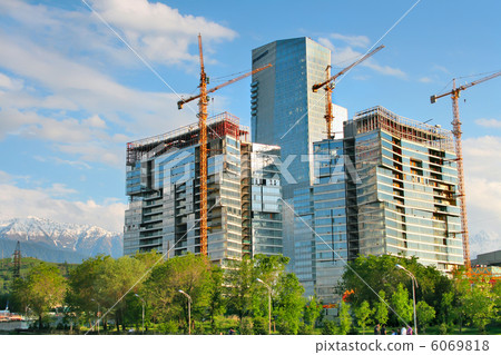 building, skyscraper  6069818