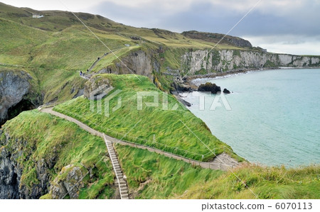 Rope bridge footpath Rope bridge footpath 6070113