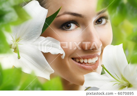 flower girl 6070895