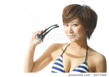 游泳衣的一個少婦 游泳衣的一個少婦 6071488