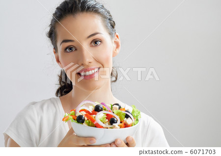 eating healthy food eating healthy food 6071703