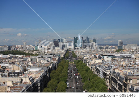 View of La Défense from Arc de Triomphe 6081445