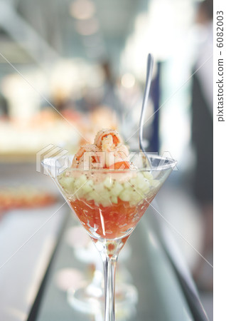 Shrimp cocktail 6082003
