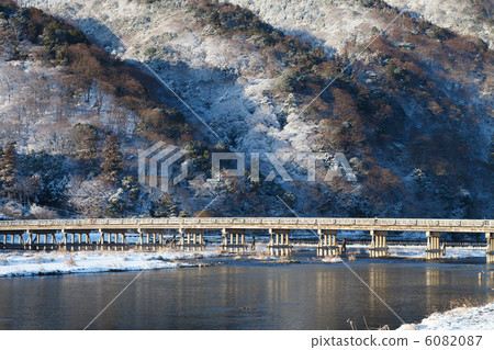 冬天的渡月橋 6082087