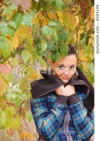 pretty girl in autumn pretty girl in autumn 6084194