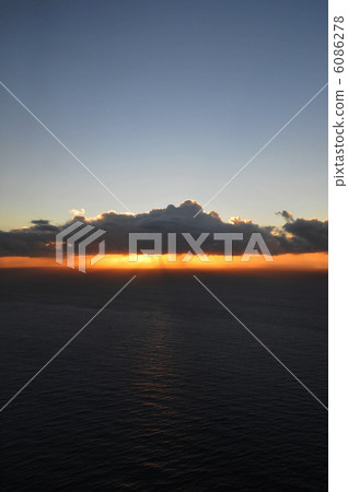 Sunrise Series 3 seen from the air Sunrise Series 3 seen from the air 6086278