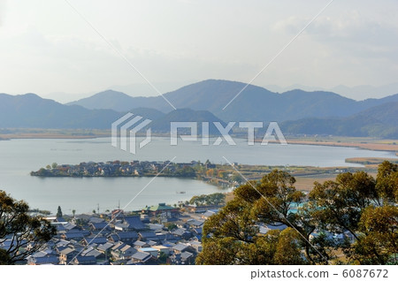 Medium to medium-sized reclaimed land overlooking the Azuchi castle site 6087672