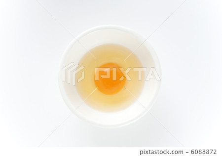 Raw egg 6088872