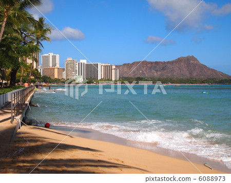 Diamond Head 6088973