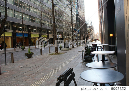 Marunouchi Naka Dori 6092852