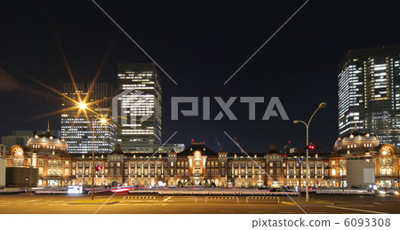 Night view of Tokyo Station 6093308