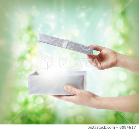 Open the gift box 6094617