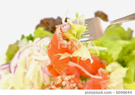 三文魚沙拉 6098644
