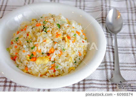 Fried rice  6098874
