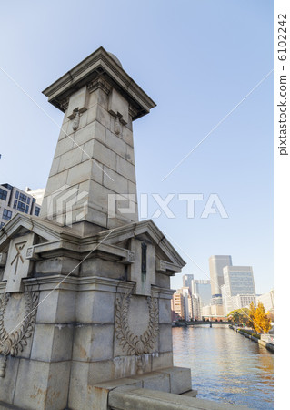 Naniwa bridge's stone lantern Naniwa bridge's stone lantern 6102242