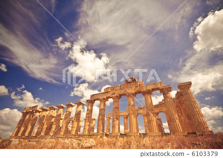 Greek temple in Selinunte Greek temple in Selinunte 6103379