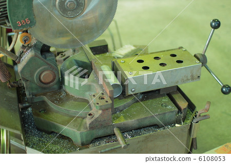 Metal Saw Pipe Cutting 6108053