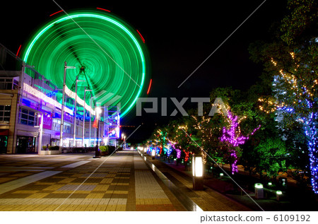 Ferris wheel at night 6109192