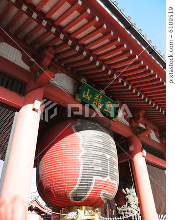 在淺草寺的Kaminarimon 在淺草寺的Kaminarimon 6109519