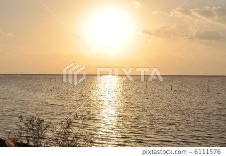 Sunset of Ariake Sea Sunset of Ariake Sea 6111576