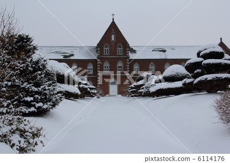 Winter Trappist monastery 6114176