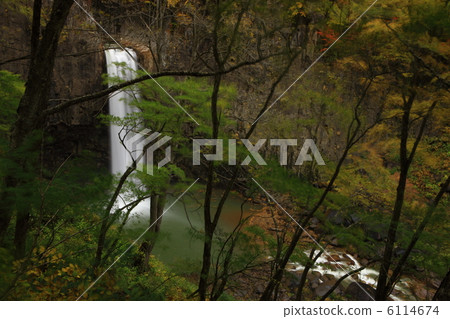 Naena Falls 6114674