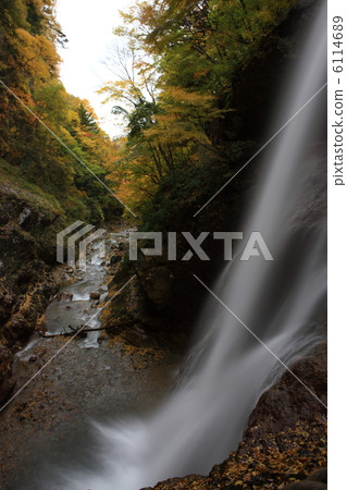 閃電瀑布 6114689