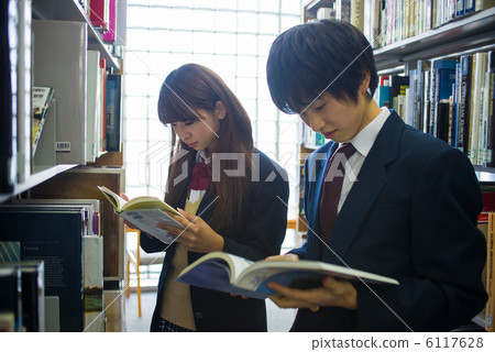 High school students studying in the library 6117628