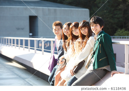 College student campus image 6118436