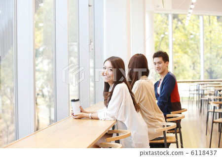 College student campus image 6118437
