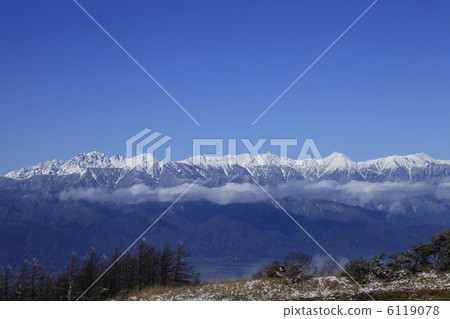 Hopakutake,Hikigatake,北阿爾卑斯山的Kotono-dake希望從高批量高原的Kozabuseama Hopakutake,Hikigatake,北阿爾卑斯山的Kotono-dake希望從高批量高原的Kozabuseama 6119078