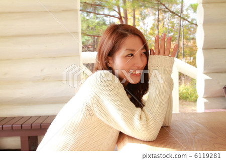 Late autumn ladies 6119281