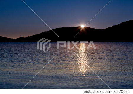 中禪寺湖的日出 中禪寺湖的日出 6120031