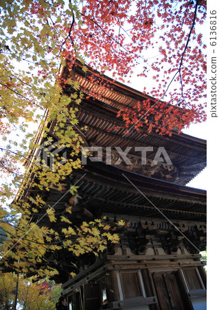 Saige-ji三塔 6136816