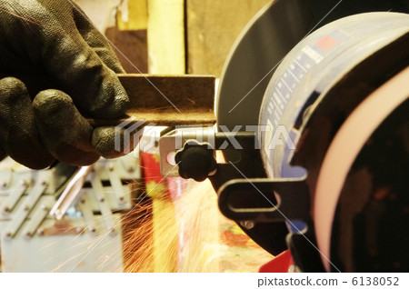 Tool sharpening 6138052