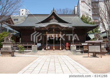 Four pillar shrine worship temple Four pillar shrine worship temple 6141266