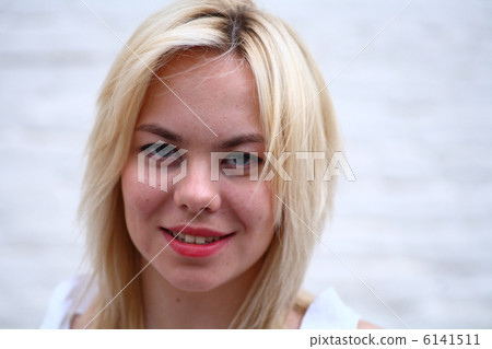 portrait of blond woman outdoor portrait of blond woman outdoor 6141511