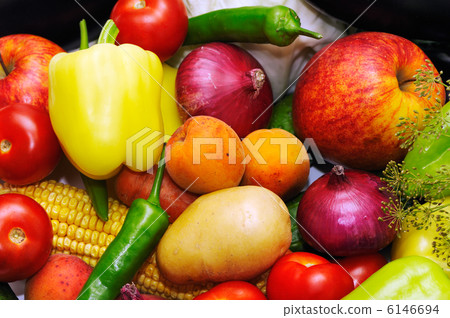 fruit and vegetables 6146694
